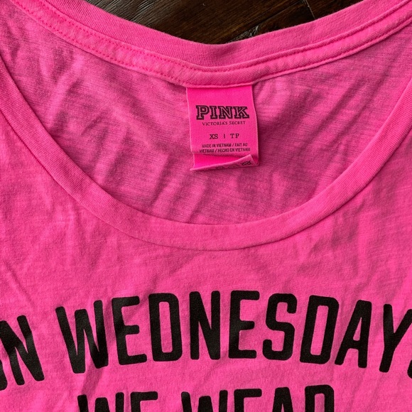 Victoria Secrets PINK Tank Top Bundle - Picture 8 of 9